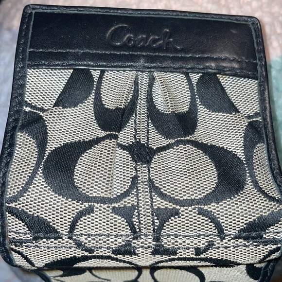 COACH SMALL WALLET - Picture 4 of 6